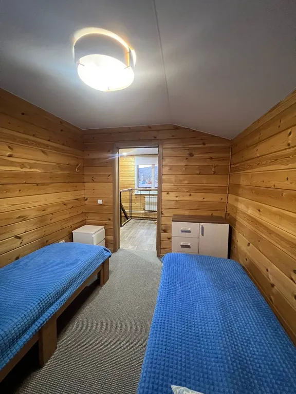 Коттедж с баней и сушилкой на территории