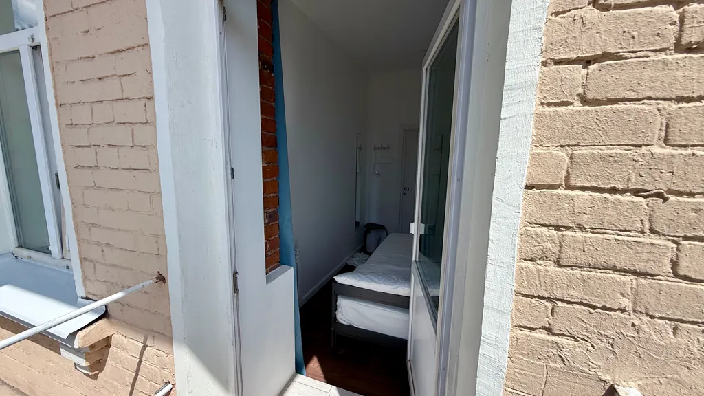 Уютная комната в стиле Лофт у метро Парк Культуры