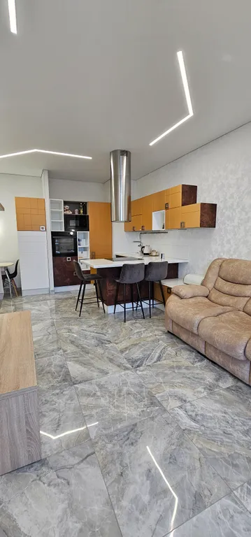 Стильная квартира на берегу