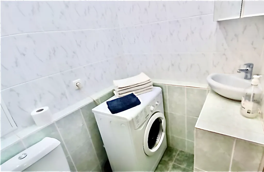 В тишине, и в людях