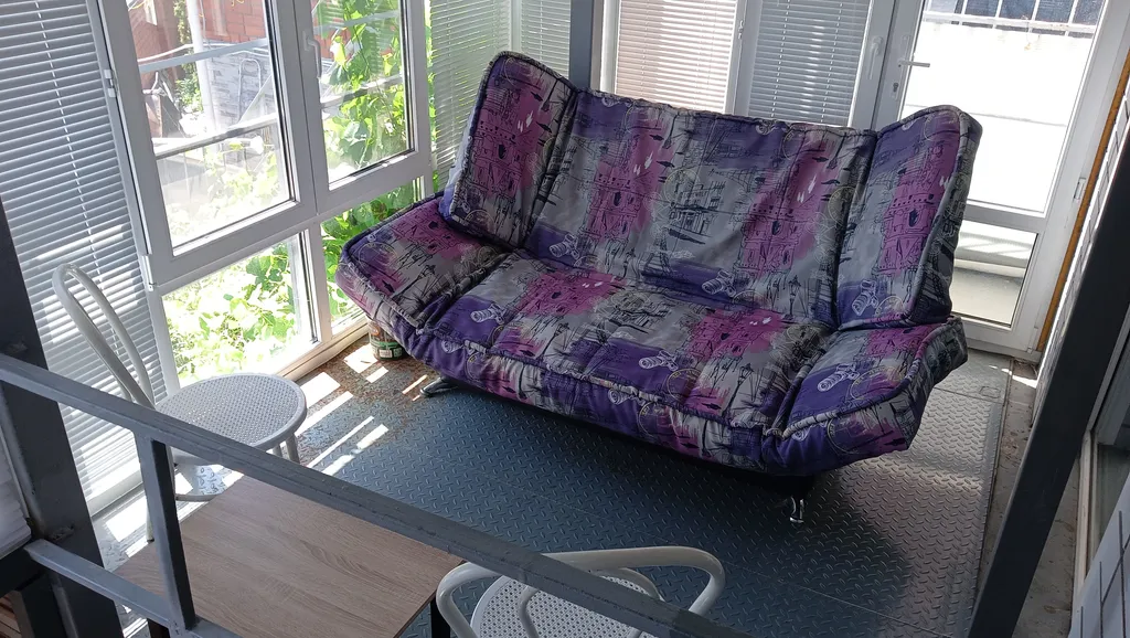 Дом в 2-уровнях с сауной и сезонным бассейном