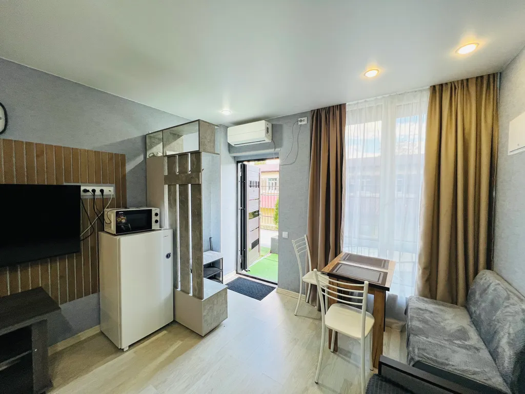 1-комнатная квартира с бассейном