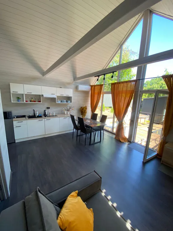 Барн у родника