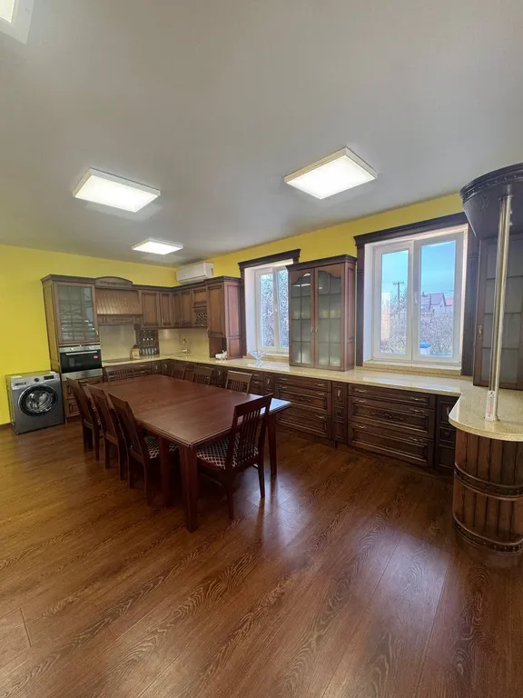 Дом Полюшко с бассейном