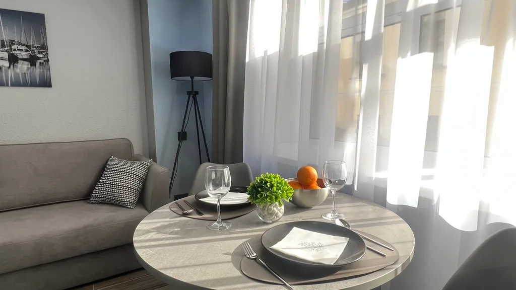 Апартаменты у Часовой башни голубые