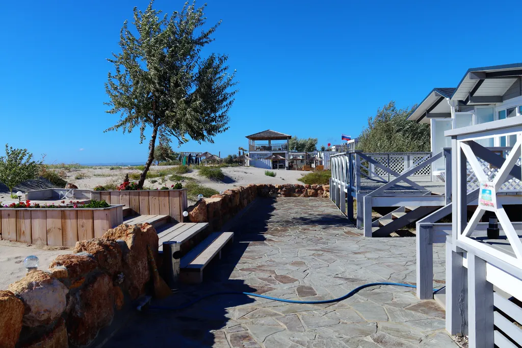 Дом с террасой и видом на море