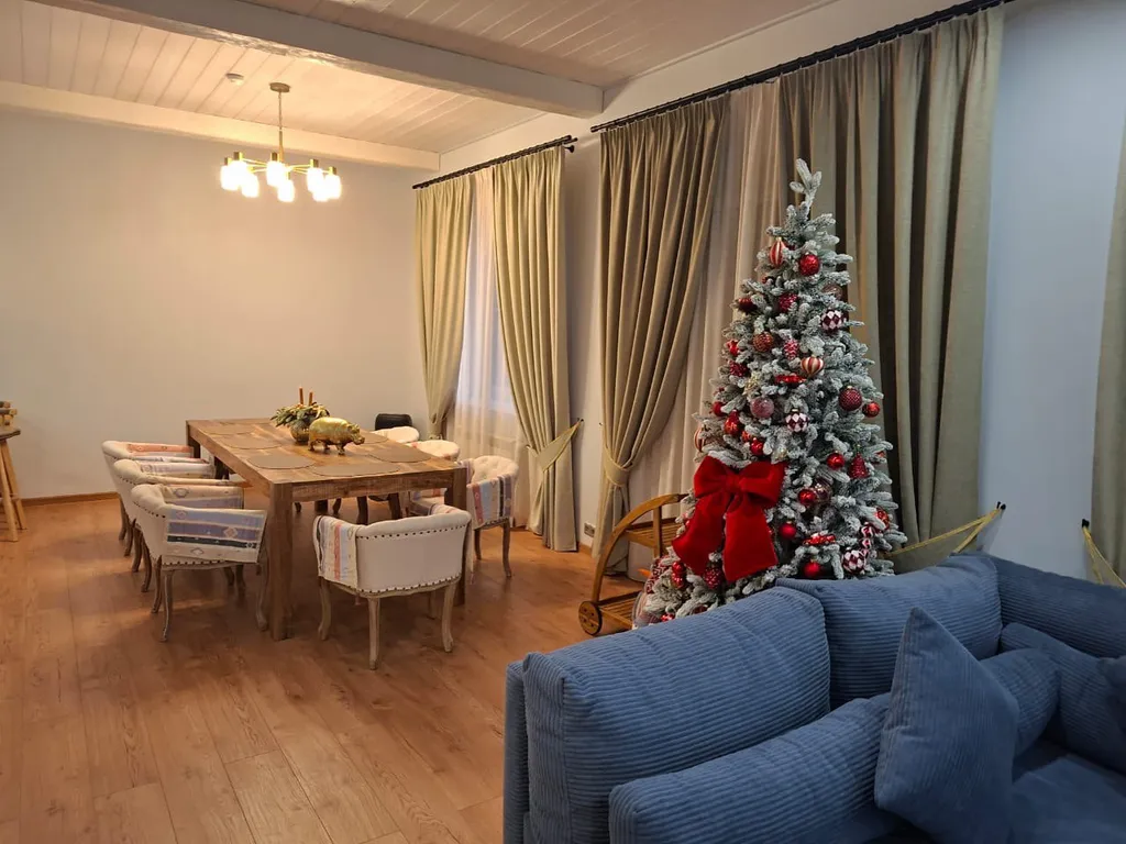 Дом шале с сауной, тренажерным залом и барбекю - для семьи и друзей