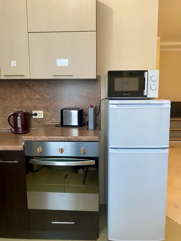 Рядом с черным озером