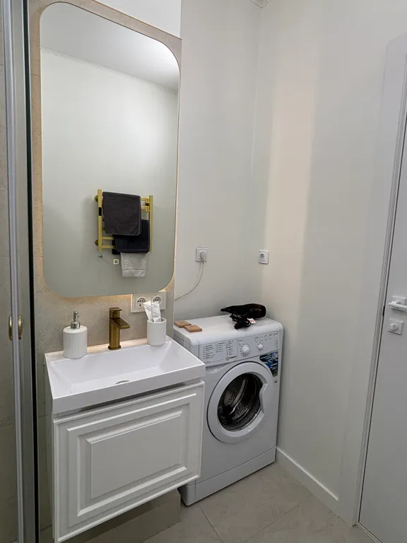 Студия на 17 этаже ЖК Repin Towers