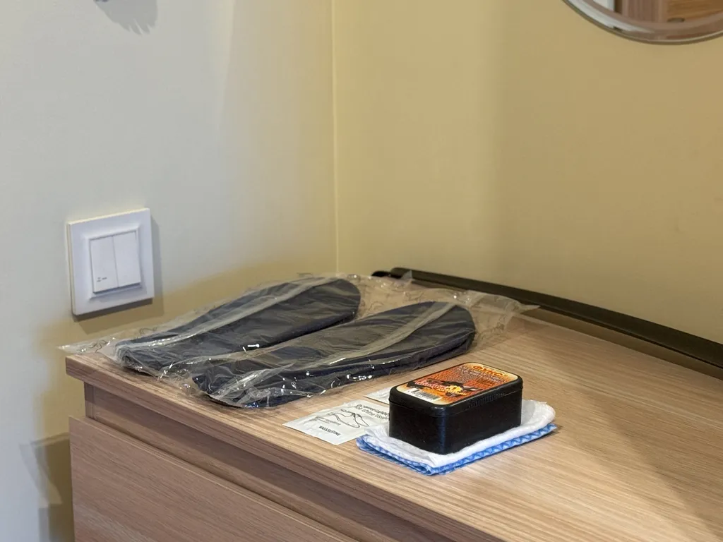 Студия в центре с балконом и стильным дизайном