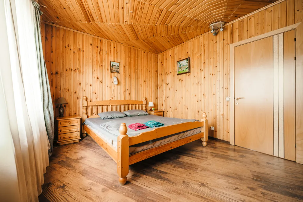 Дом в лесу в русском стиле