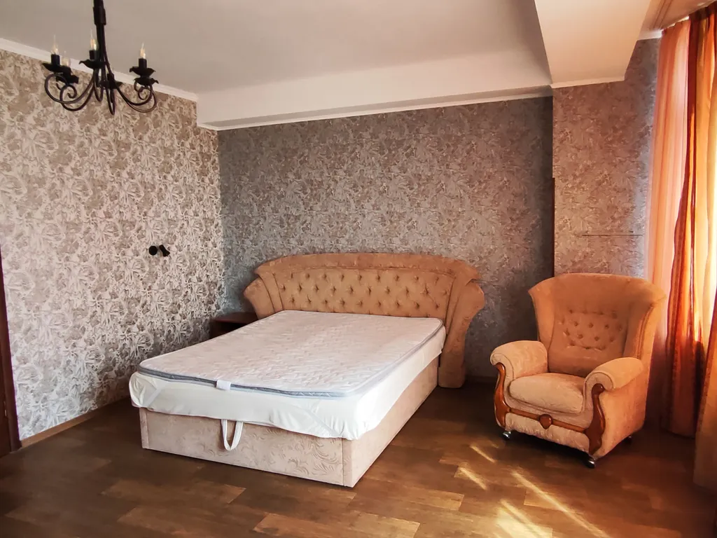 Квартира - студия с двориком в Мисхоре, в частном доме