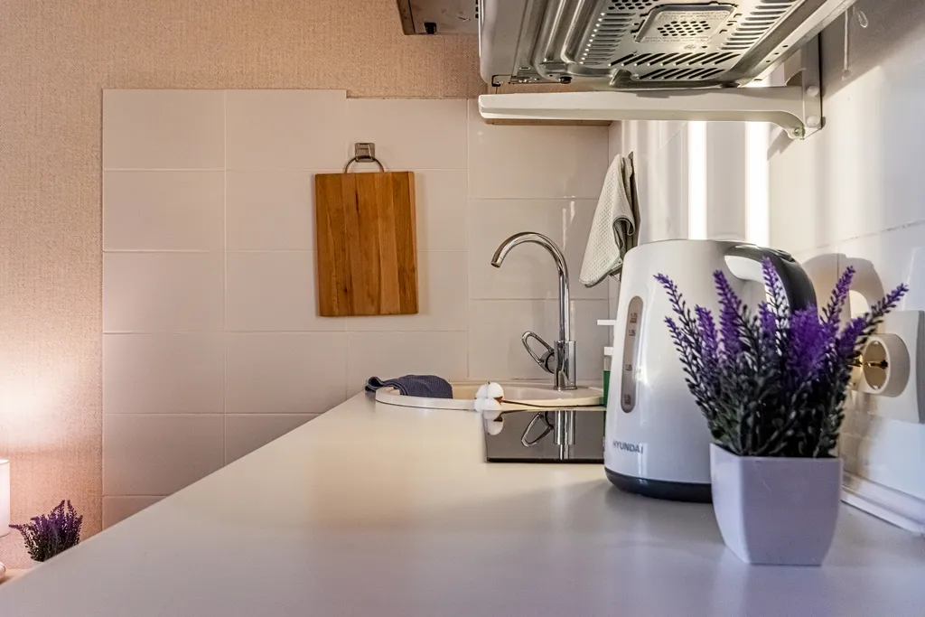 Стильная студия с видом на город в 20 минутах до центра