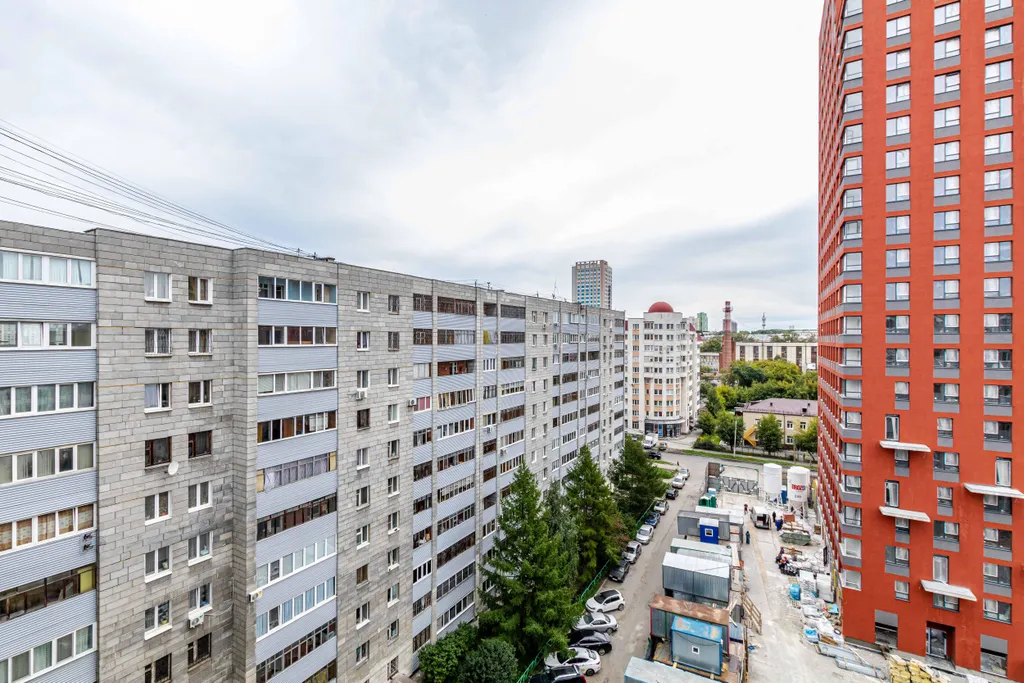 Уютная двухуровневая квартира с джакузи и аэрохоккем