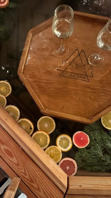 Треугольный дом в аренду с банным чаном и баней