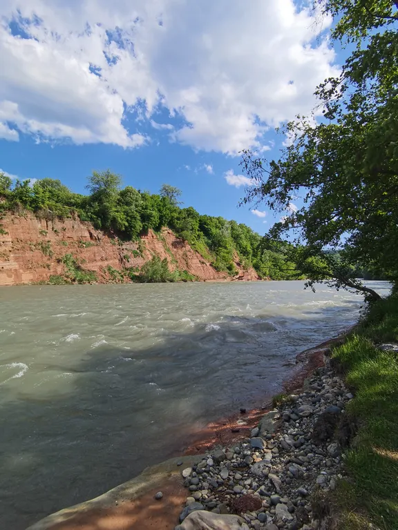 Дом Слияние двух рек