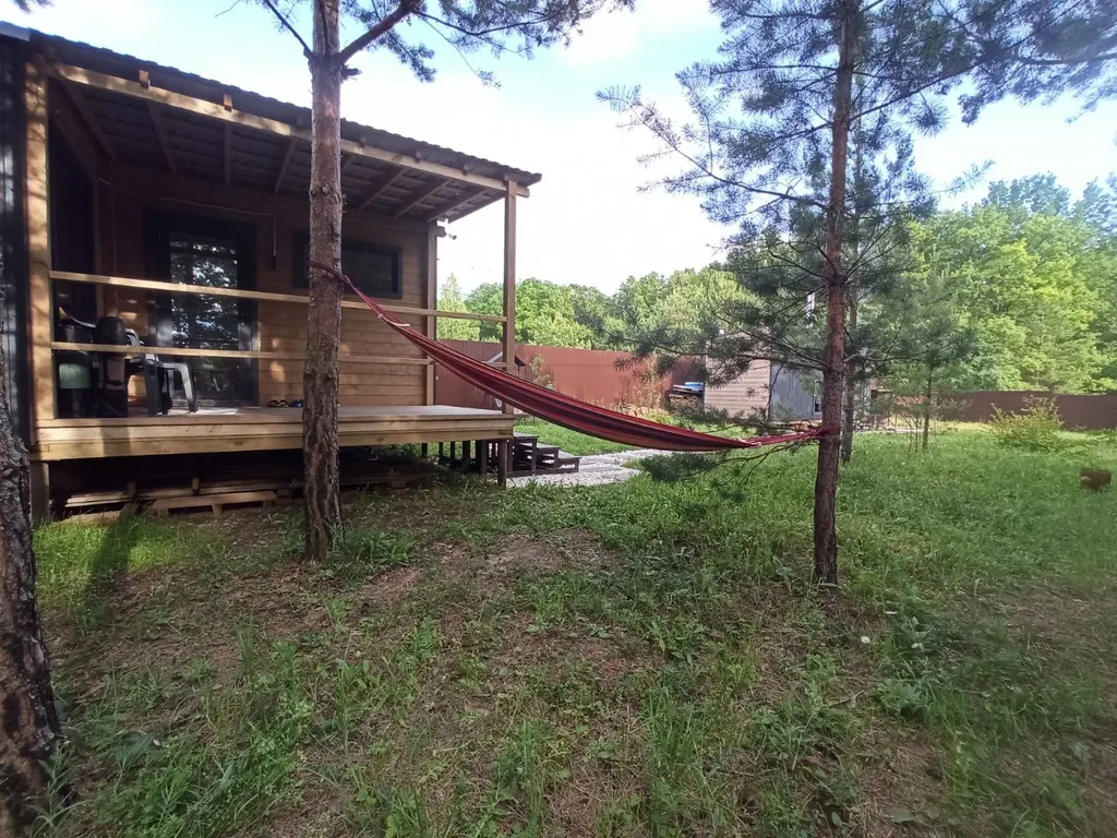 Уютный модульный дом на берегу озера Тосканка