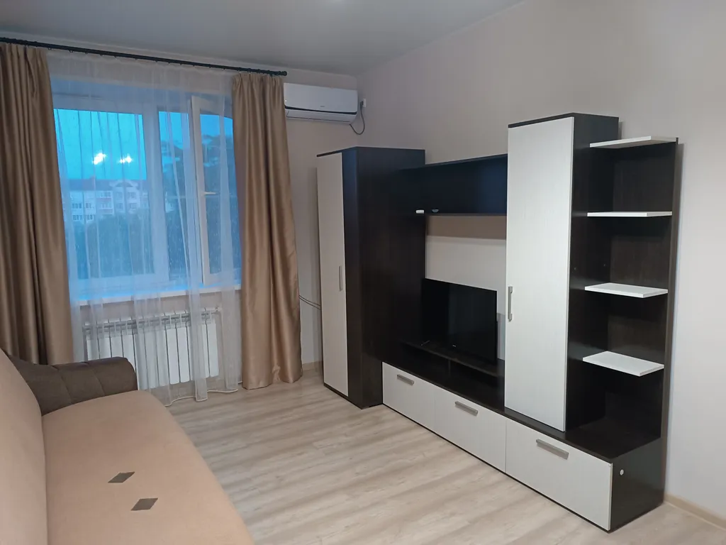 Квартира Квартира в оживлённом районе — Ейск