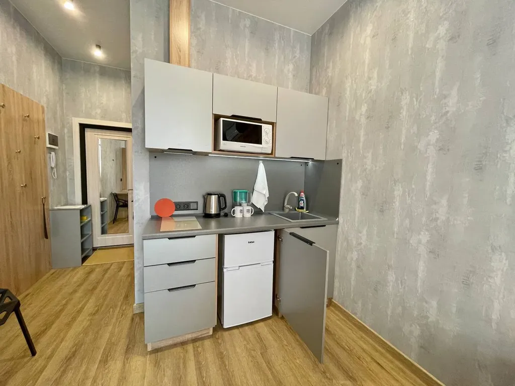 "В Гости!" на Запорожской 69  (1к студия №7 рядом с БЦ "Сити")