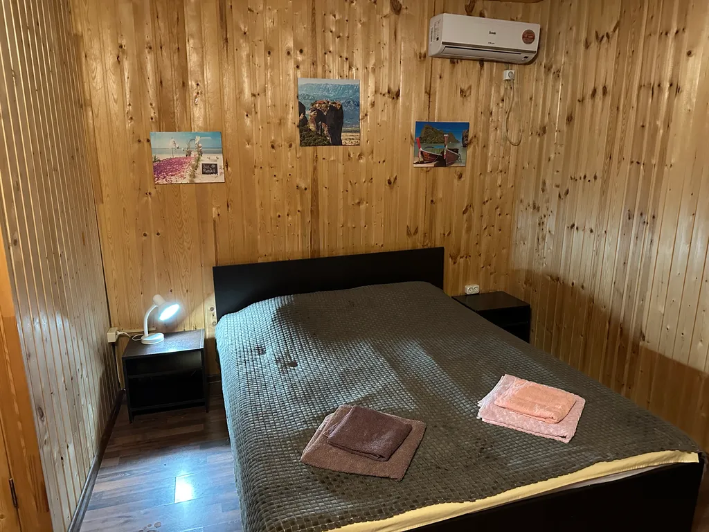 Уютный дом на частной территории