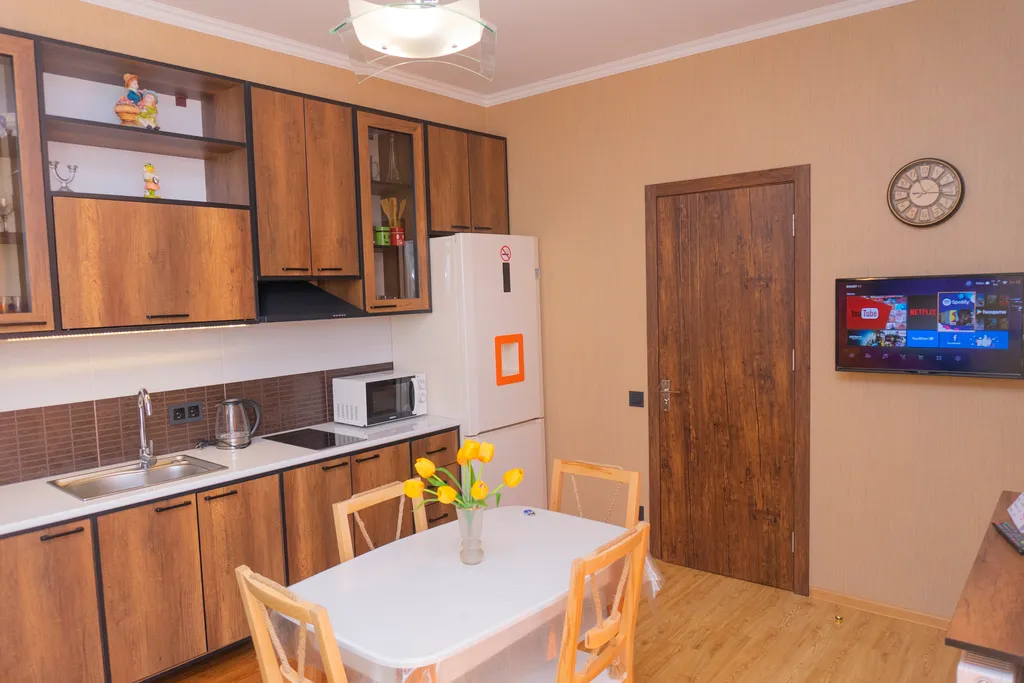 Уютная квартира с большим балконом и видом на город