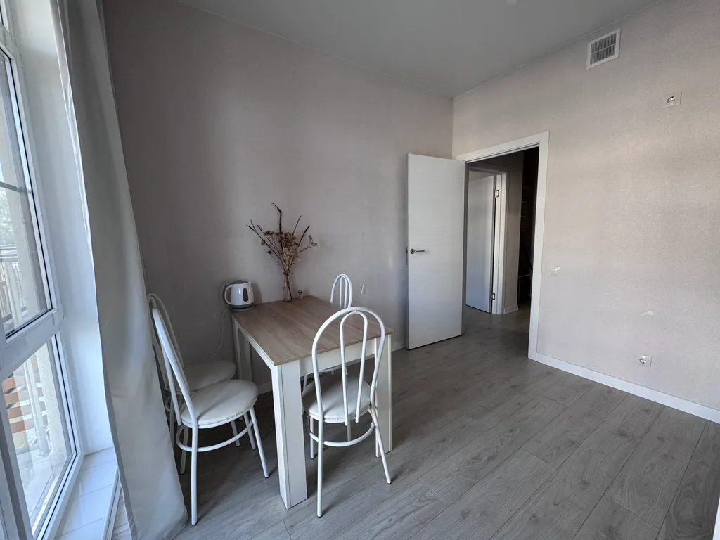 Однокомнатная с видом на горы