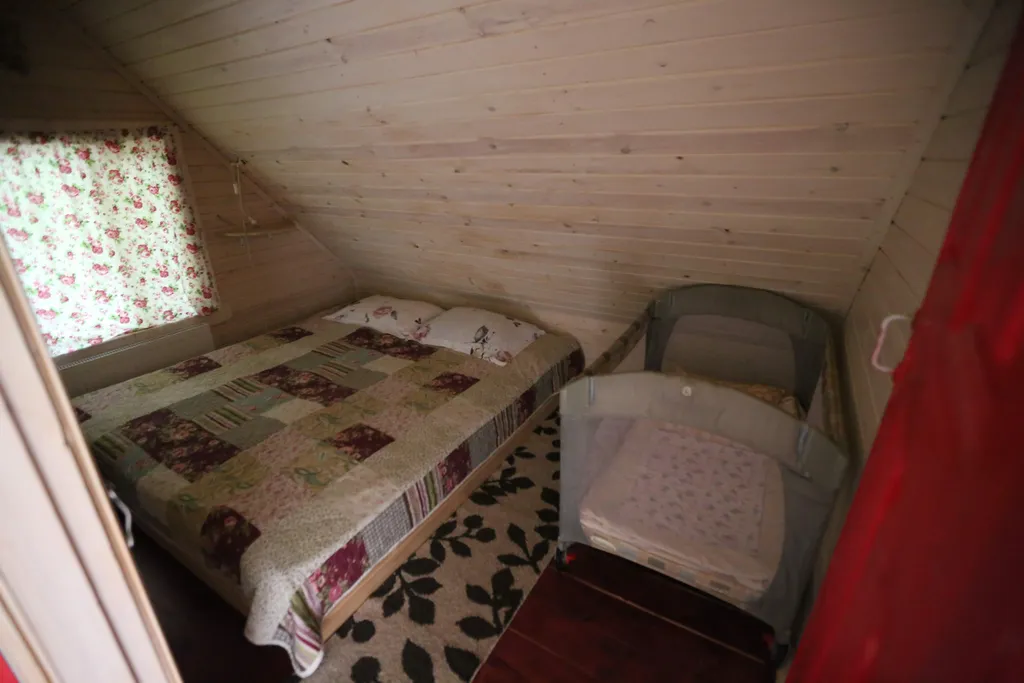 Вишнёвый домик в Махре