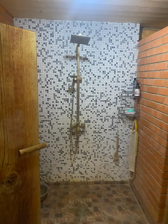 Домик в деревне с баней