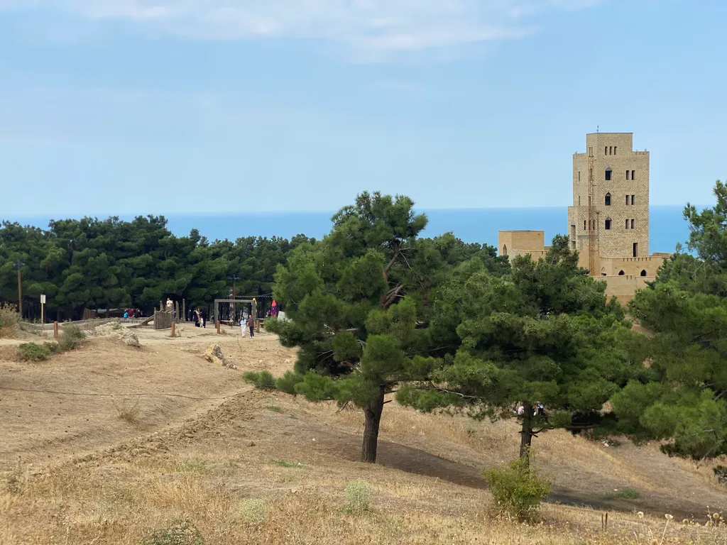 Апартамент с видом на город на крепость и на море