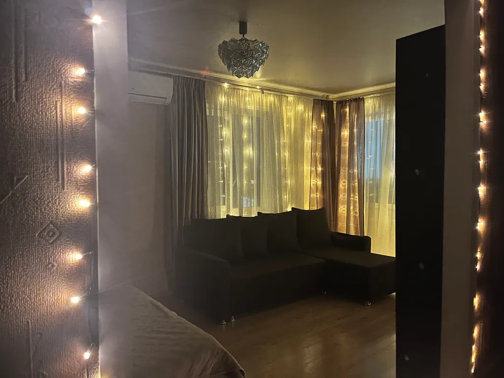 Уютная квартира с зеркалами