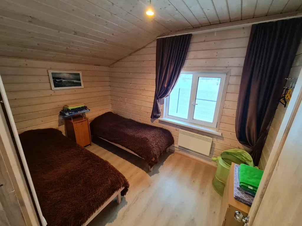 Дом стеклянный с видом на Ладожское озеро