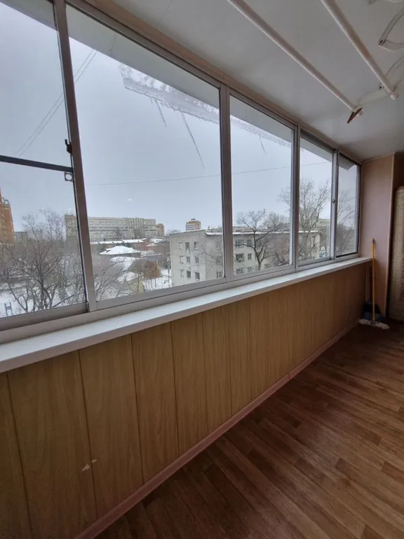 Сoлнeчнaя, пpоcторная 2-комнатная квaртиpа рядом с ДBГУПC