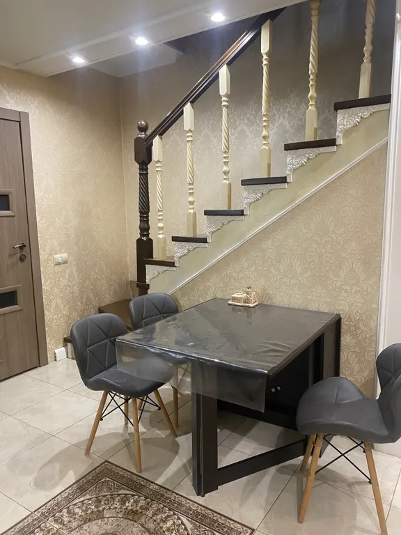 Просторная двухуровневая квартира