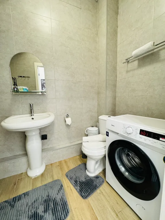 417/1 Grey and Yellow в ЖК Sholpan City