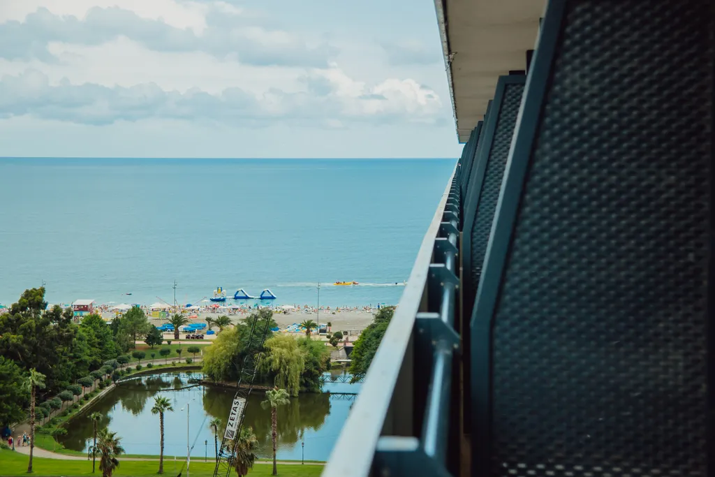 Студия на первой линии