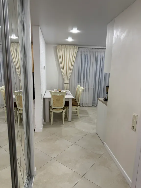 Квартира-студия с дизайнерским ремонтом в центре