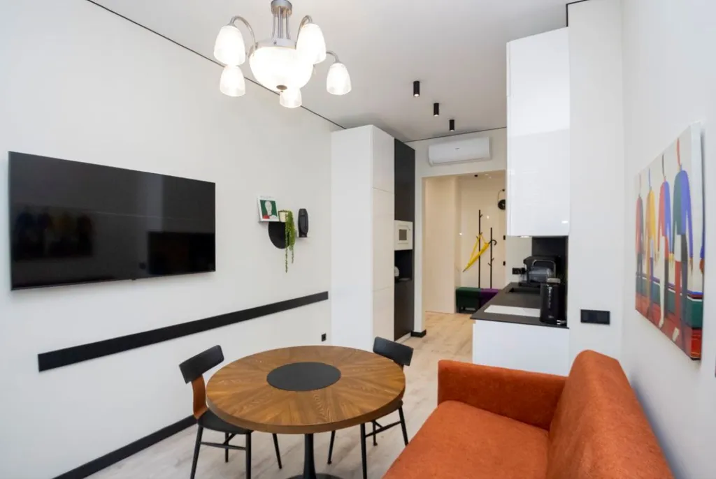 К. Малевич люксовый апартамент с выходом к Морю