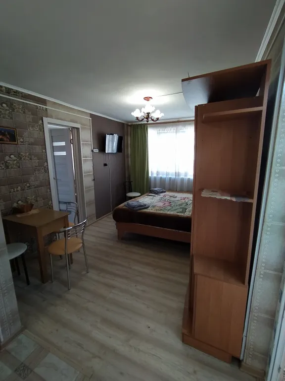 Двухэтажный трёхкомнатный дом Крым с кухней и двором под ключ