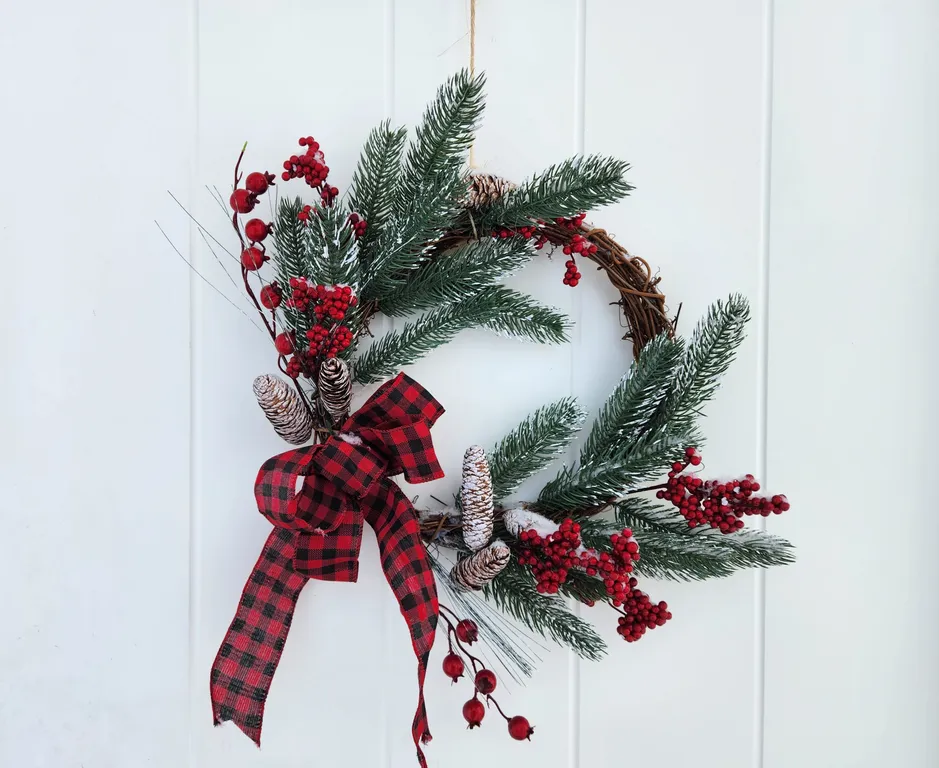 Журавлиный домик на берегу речки