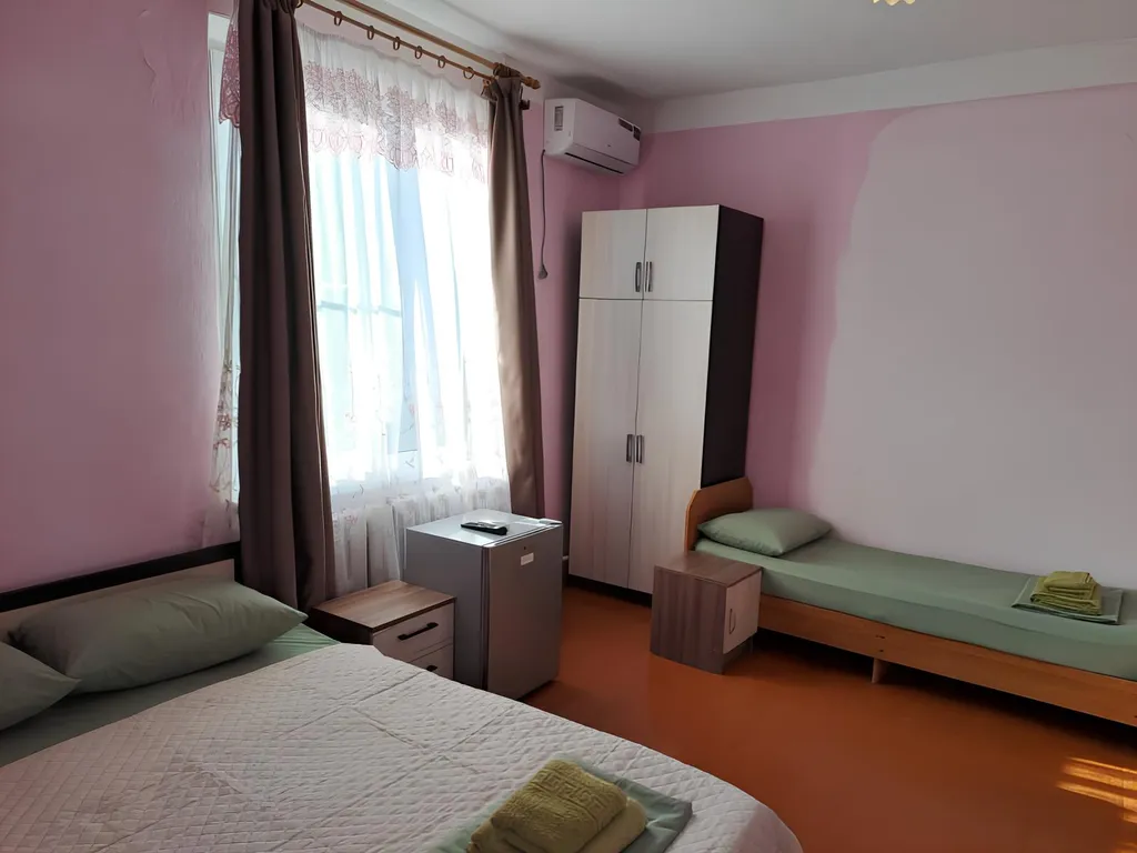 Квартира Квартира Четырёхместный номер с балконом — Гагра