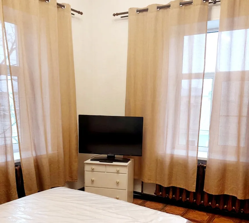 Дом на Скале возле Усадьбы Бюргера