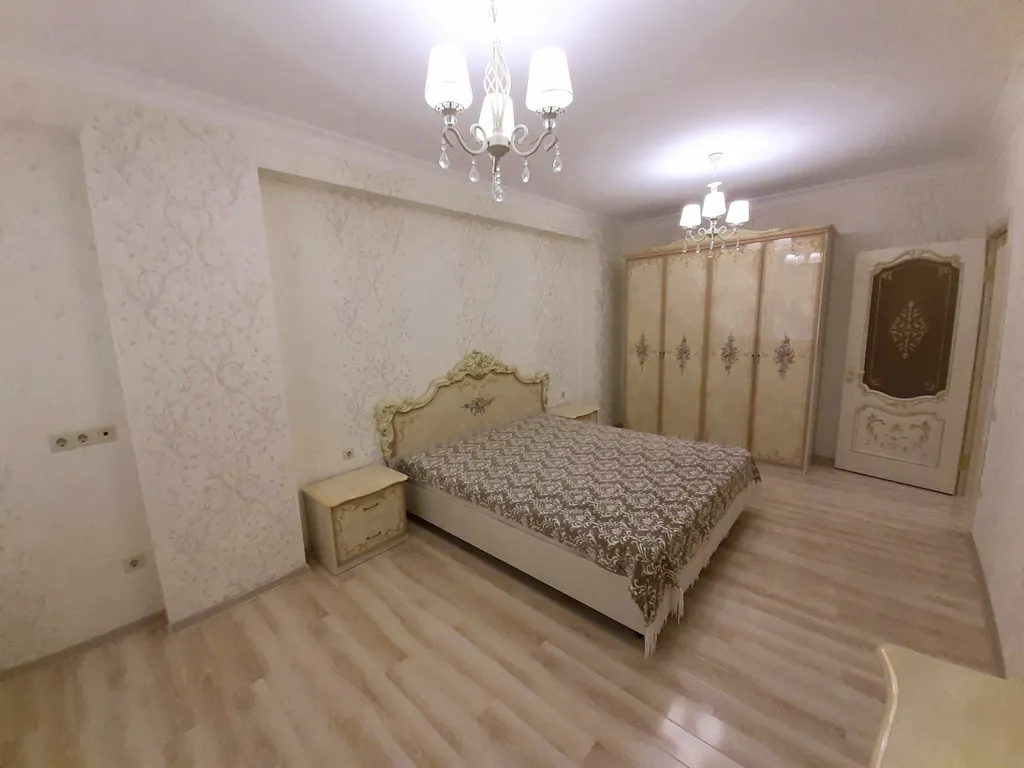 Просторная квартира возле Курортного бульвара