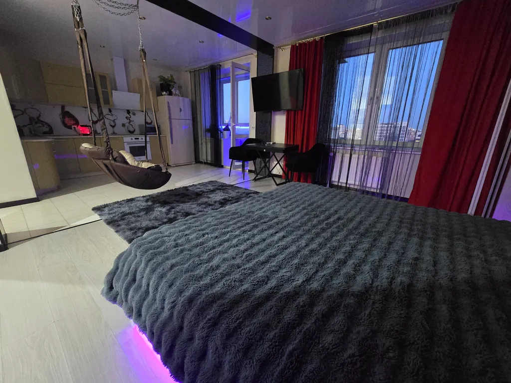 Студия с умным домом от Яндекс в центре Челябинска