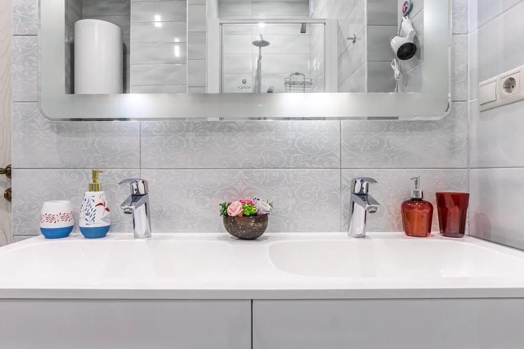 Видовая квартира на набережной с витражными окнами