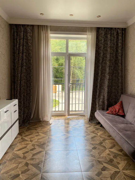 Уютные апартаменты в лесу рядом с озером и морем