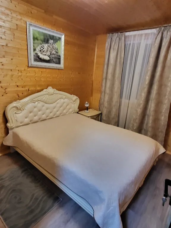 Коттедж с видом на горы (3 спальни)