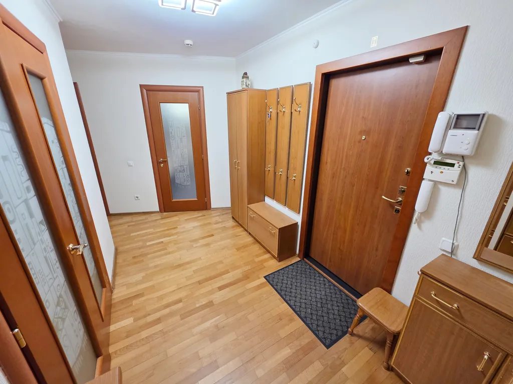 Большая, классная 2-х комнатная квартира