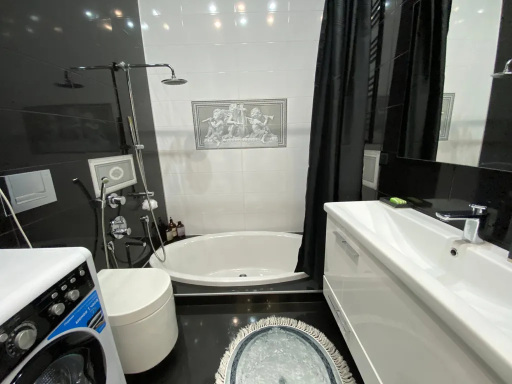 Дизайнерская квартира в центре с видом на храм