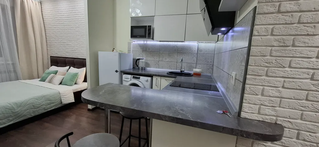 Студия с видом на Ангару