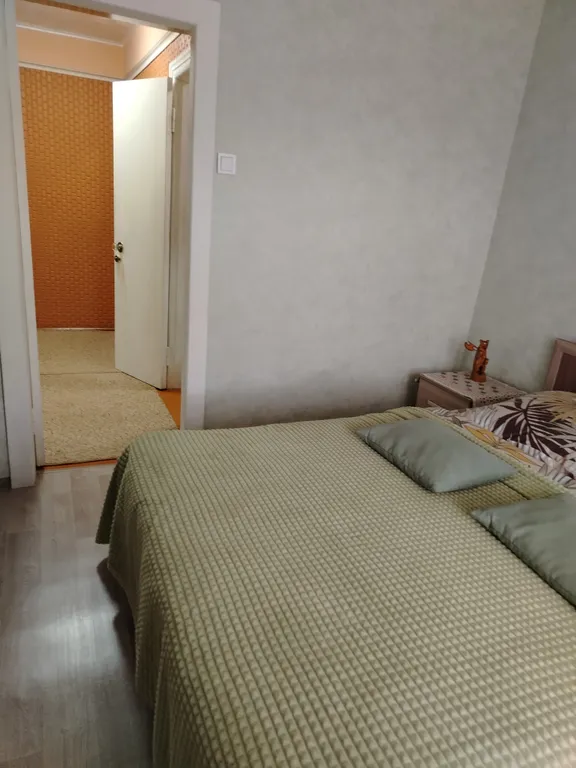 Уютная квартира в Юго-западном районе с видом на Спасо-Яковлев монастырь